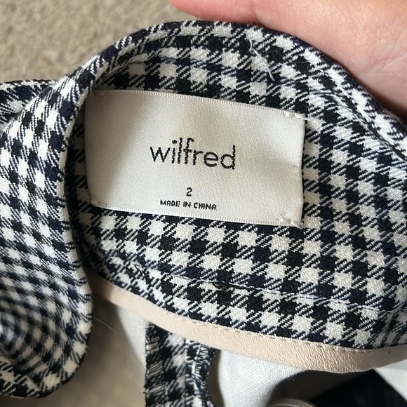 Aritzia Houndstooth Shorts - Picture 2 of 2